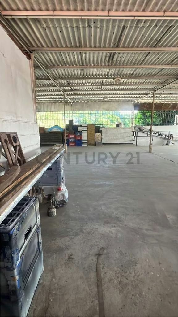 Alquiler de Galpón Comercial (ideal taller carpintero) Valencia, Carabobo - 10