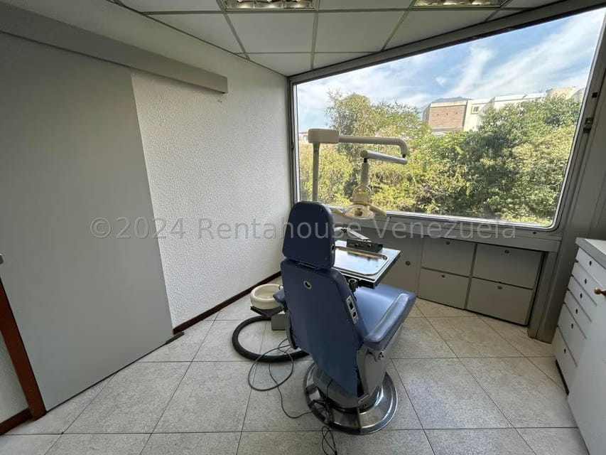 Comercial (Consultorio Medico) en Alquiler en Santa Paula, Distrito Metropolitano - 6