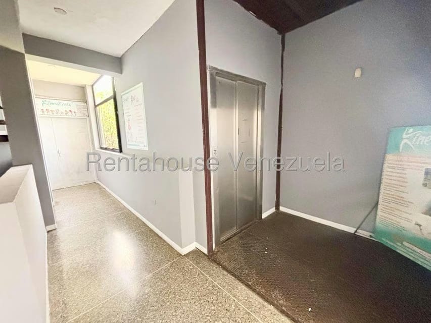 Comercial (Local Comercial) en Alquiler en Parroquia Concepcion, Lara - 11