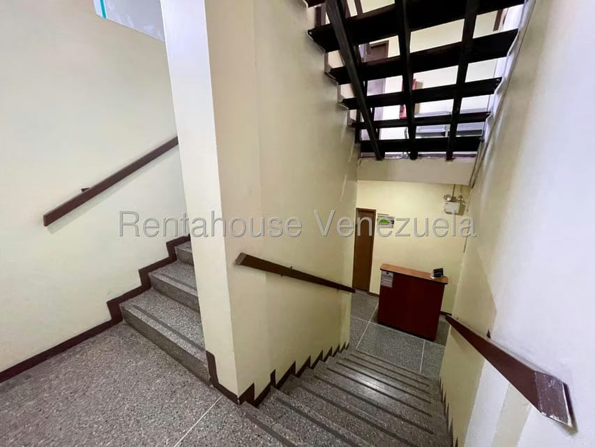 Comercial (Local Comercial) en Alquiler en Parroquia Concepcion, Lara - 13