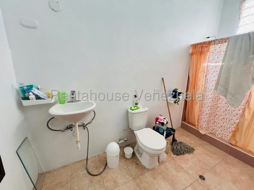 Casa (1 Nivel) en Venta en Colinas De Santa Rosa, Lara - 13