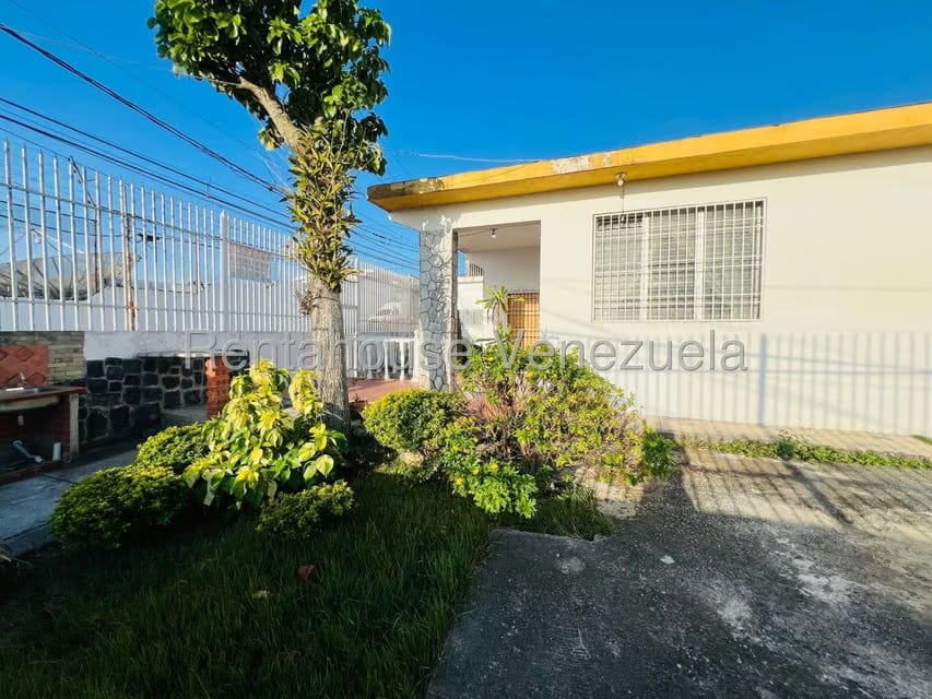 Casa (1 Nivel) en Venta en Colinas De Santa Rosa, Lara - 26
