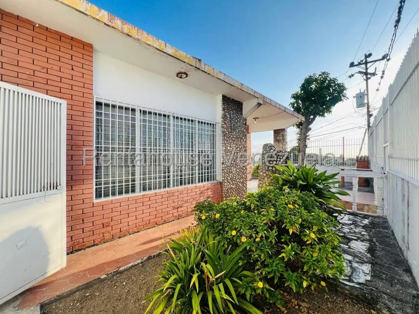 Casa (1 Nivel) en Venta en Colinas De Santa Rosa, Lara - 29