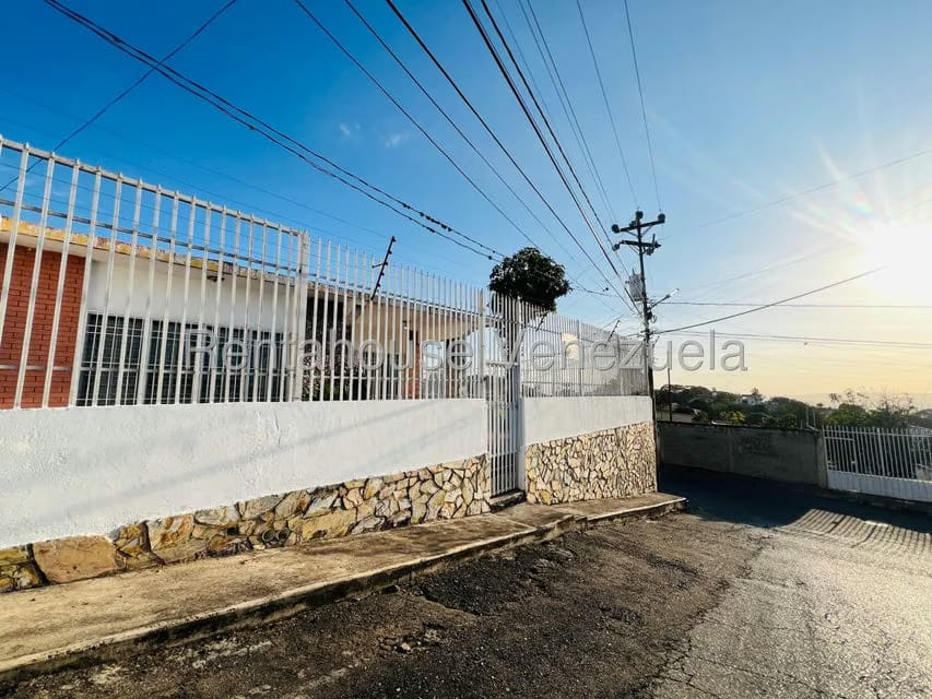 Casa (1 Nivel) en Venta en Colinas De Santa Rosa, Lara - 33