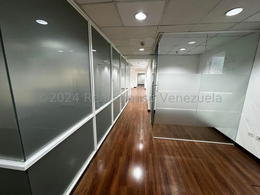 Comercial (Oficina) en Venta en El Bosque, Distrito Metropolitano - 13