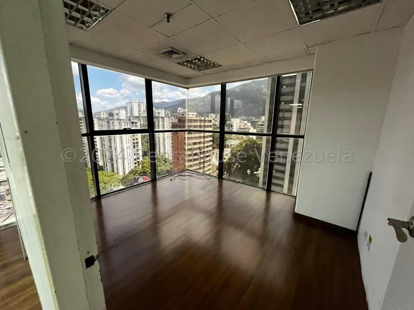 Comercial (Oficina) en Venta en El Bosque, Distrito Metropolitano - 21