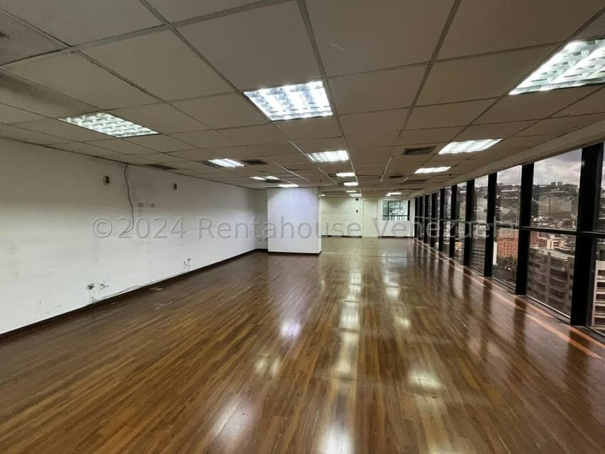 Comercial (Oficina) en Venta en El Bosque, Distrito Metropolitano - 4