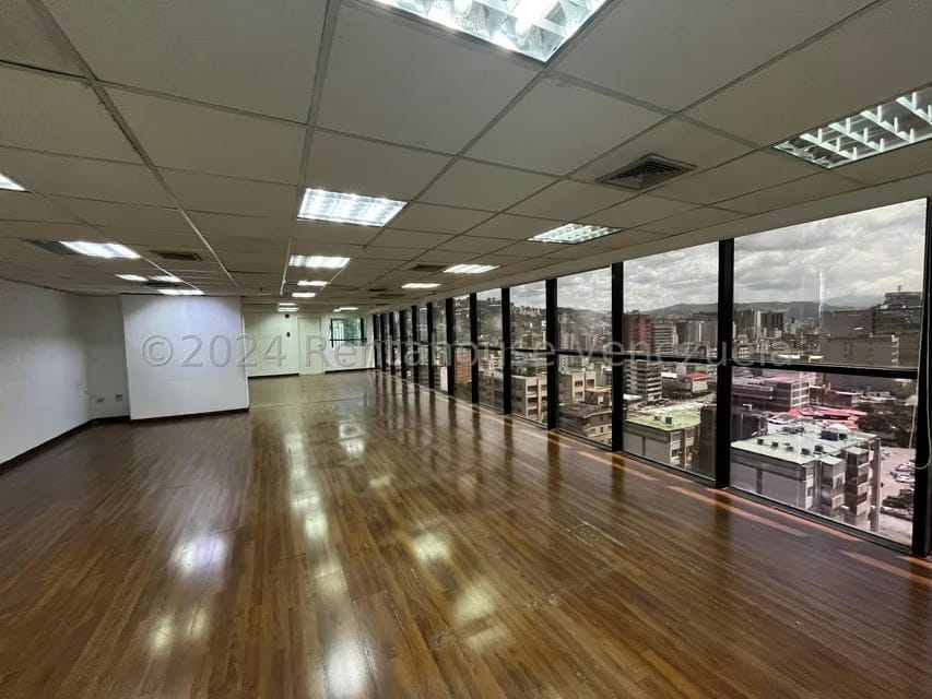 Comercial (Oficina) en Venta en El Bosque, Distrito Metropolitano - 5