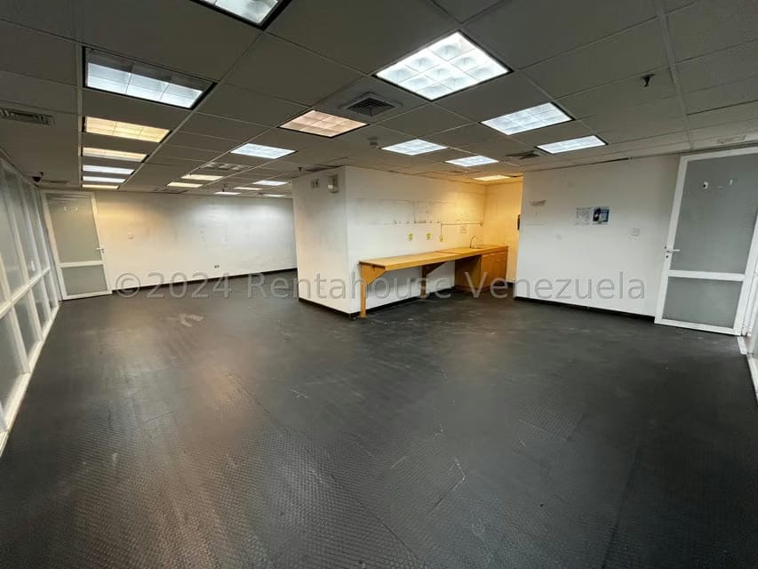 Comercial (Oficina) en Venta en El Bosque, Distrito Metropolitano - 9