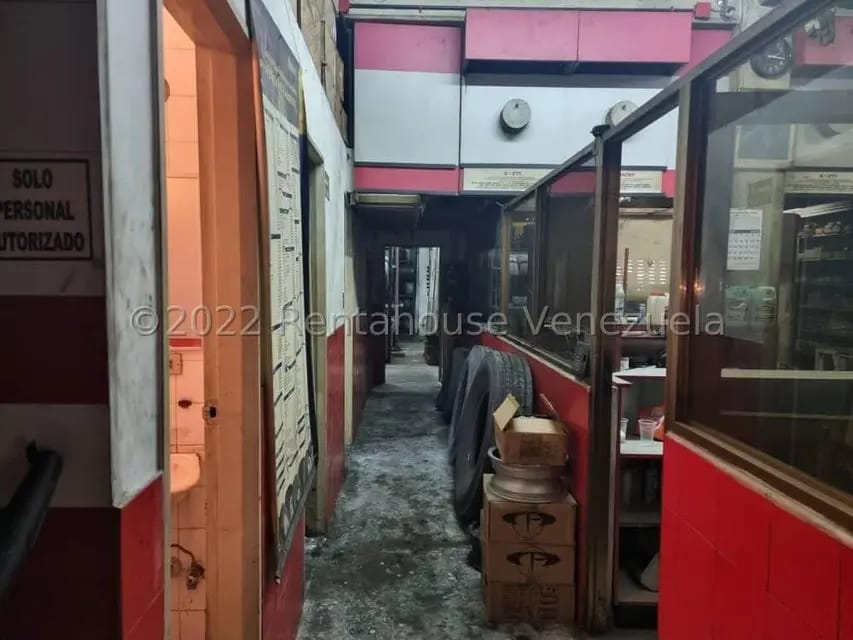 Comercial (Local Comercial) en Venta en El Barbecho, Miranda - 18
