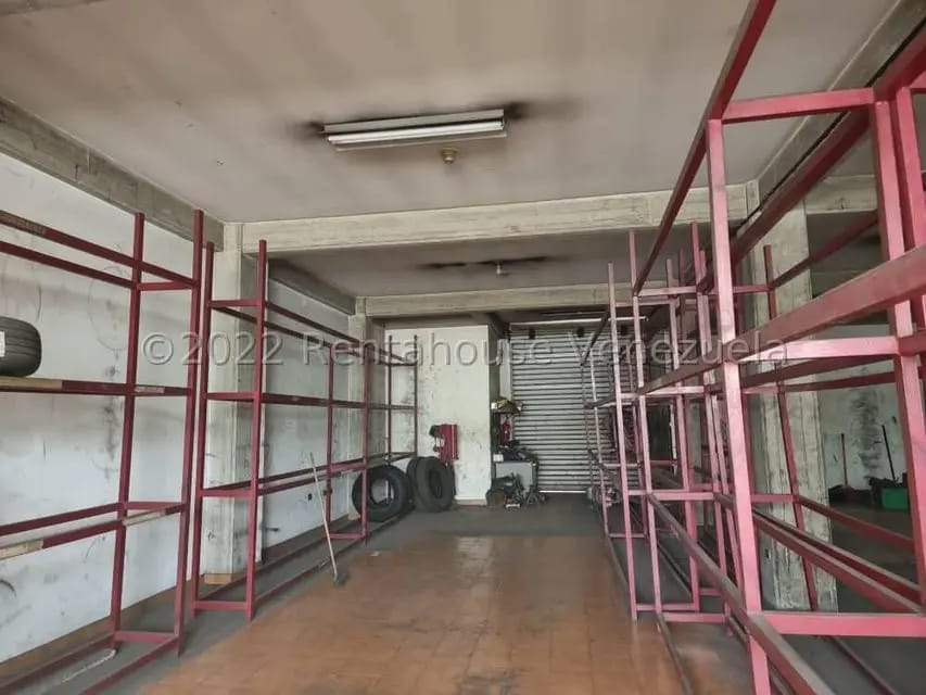 Comercial (Local Comercial) en Venta en El Barbecho, Miranda - 35