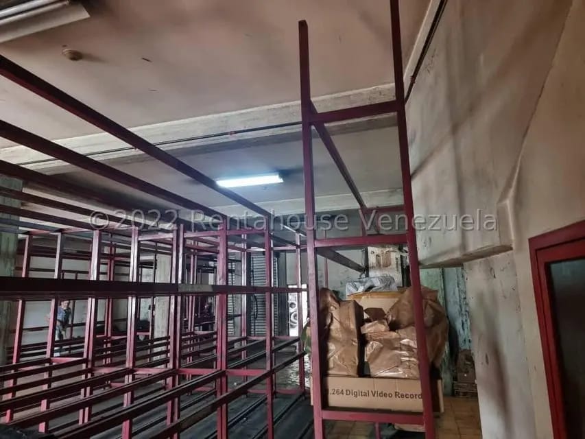 Comercial (Local Comercial) en Venta en El Barbecho, Miranda - 37