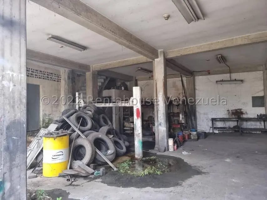 Comercial (Local Comercial) en Venta en El Barbecho, Miranda - 48