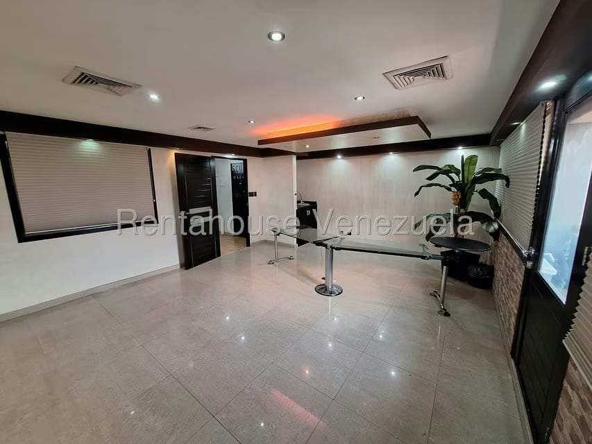 Comercial (Oficina) en Venta en Colinas de Bello Monte, Distrito Metropolitano - 2