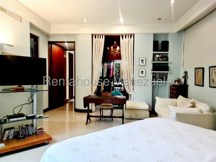 Apartamento (Planta Baja) en Venta en Altamira, Distrito Metropolitano - 27