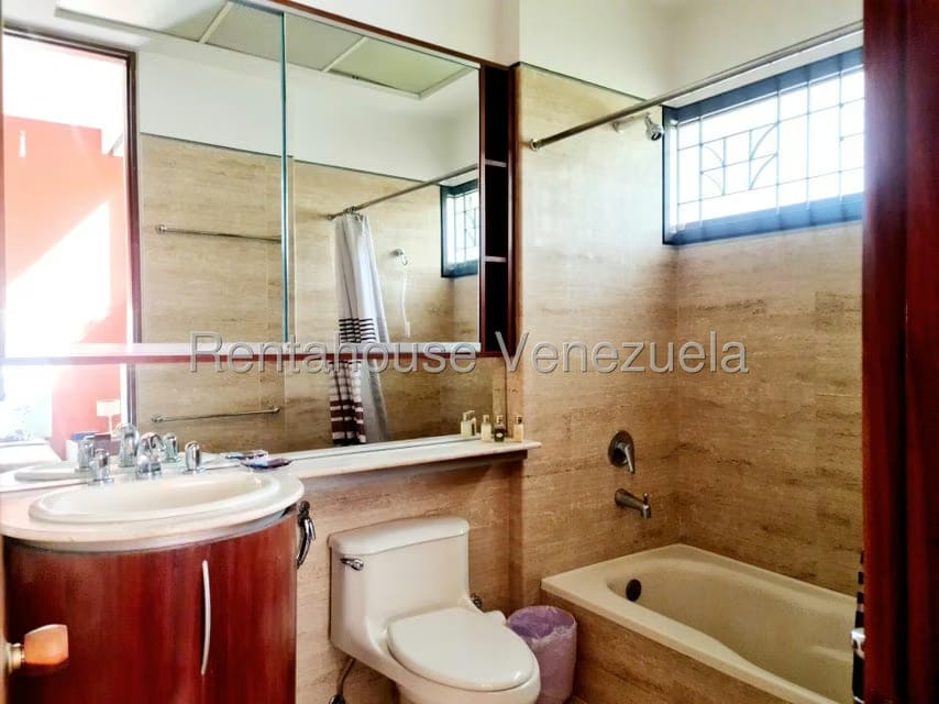 Apartamento (Planta Baja) en Venta en Altamira, Distrito Metropolitano - 33