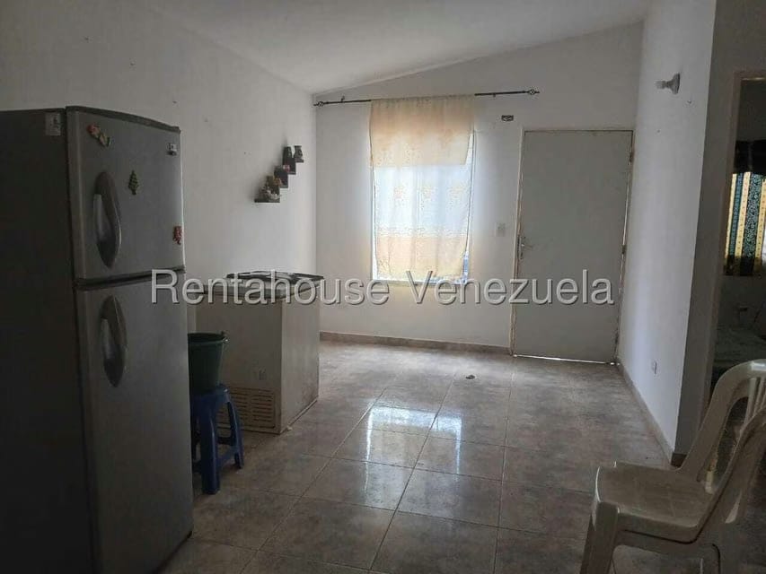 Casa (Duplex) en Venta en Hacienda Yucatan, Lara - 3