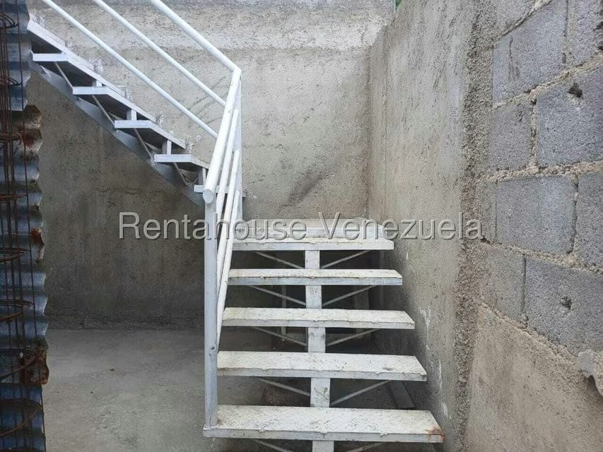 Casa (Duplex) en Venta en Hacienda Yucatan, Lara - 5