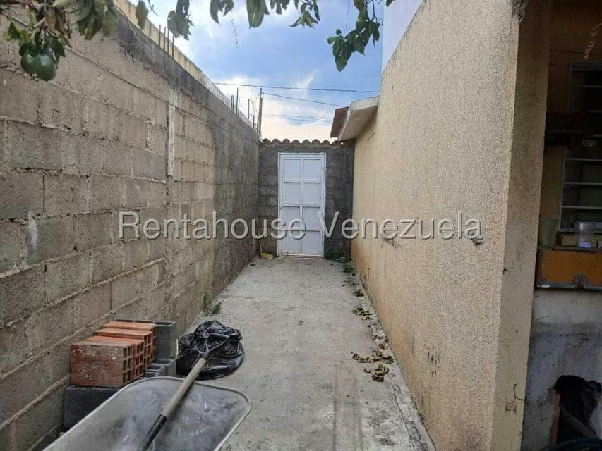 Casa (Duplex) en Venta en Hacienda Yucatan, Lara - 7