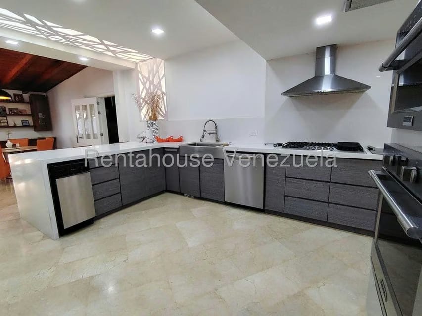 Casa (1 Nivel) en Venta en La Lago, Zulia - 17