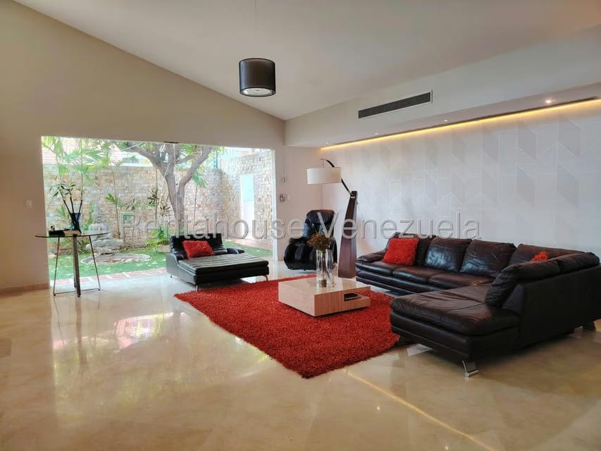 Casa (1 Nivel) en Venta en La Lago, Zulia - 3