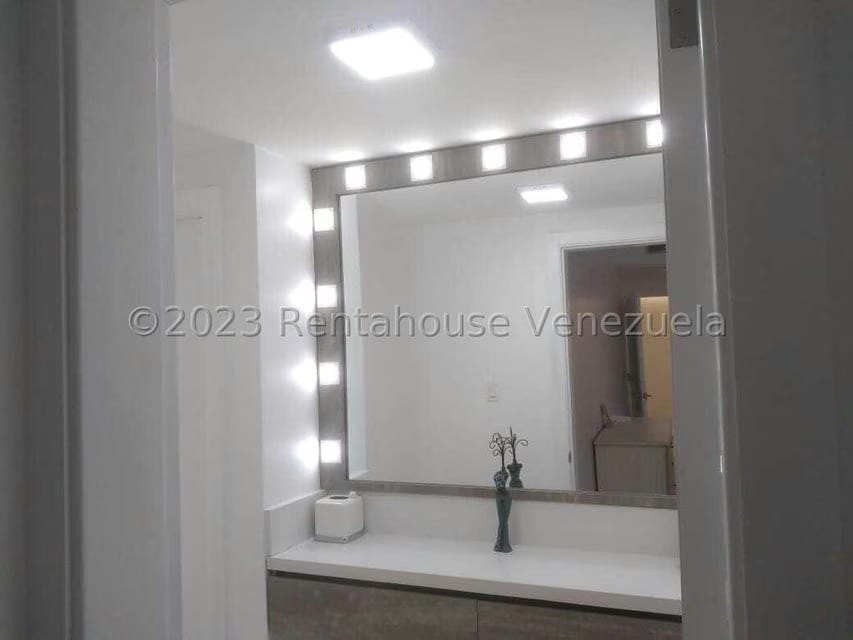 Casa (1 Nivel) en Venta en La Lago, Zulia - 27