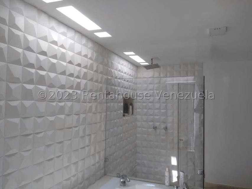Casa (1 Nivel) en Venta en La Lago, Zulia - 29