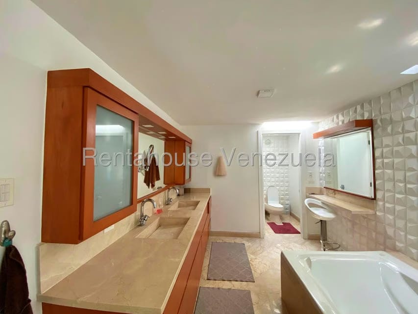 Casa (1 Nivel) en Venta en La Lago, Zulia - 33