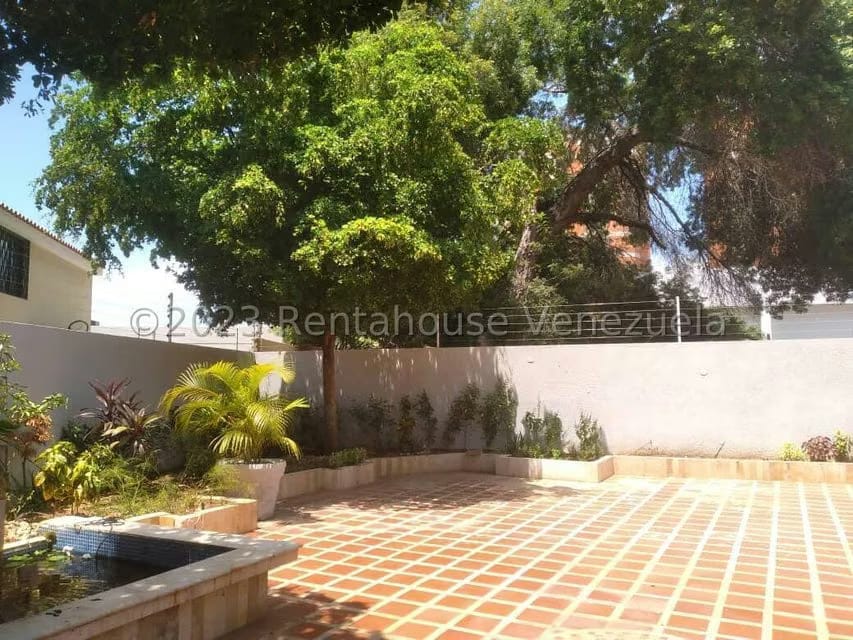 Casa (1 Nivel) en Venta en La Lago, Zulia - 40