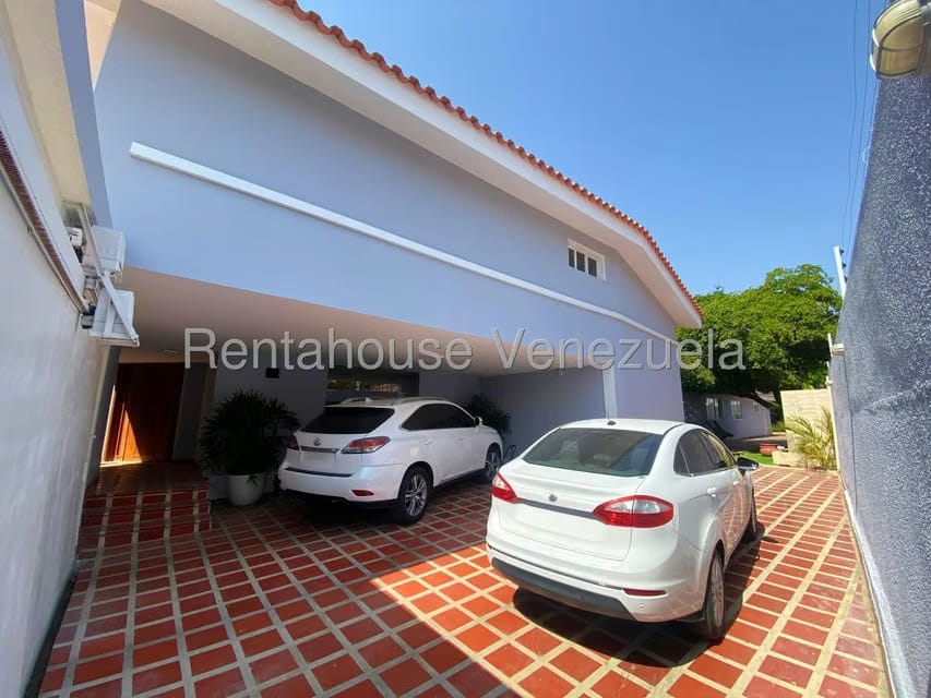 Casa (1 Nivel) en Venta en La Lago, Zulia - 43