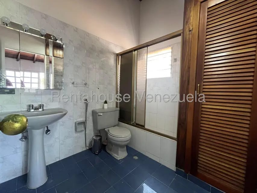 Casa (Duplex) en Venta en Alto Prado, Distrito Metropolitano - 35