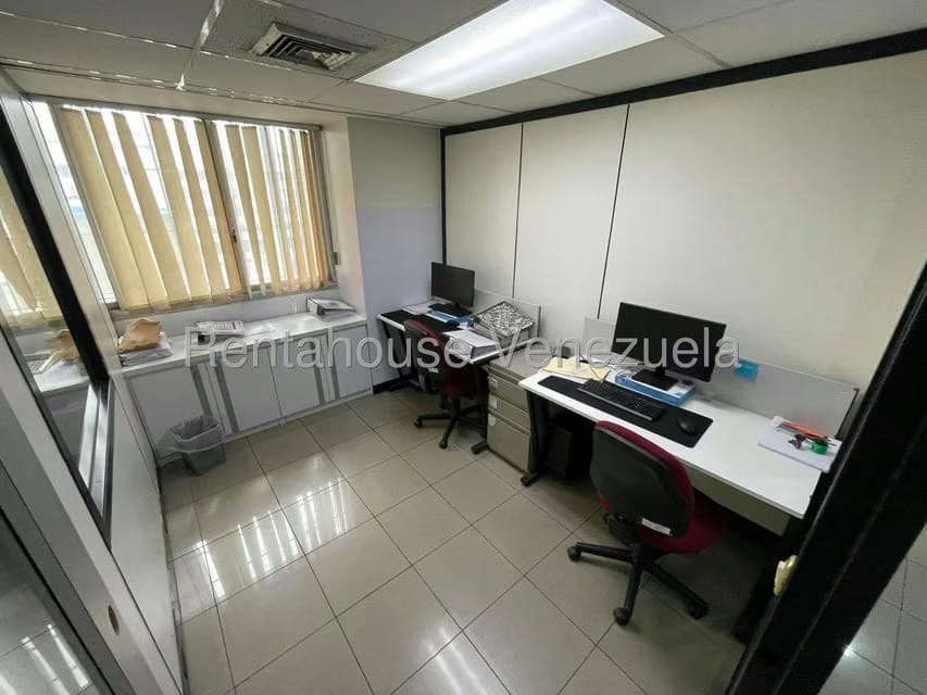 Comercial (Oficina) en Alquiler en Parroquia Catedral, Distrito Metropolitano - 5