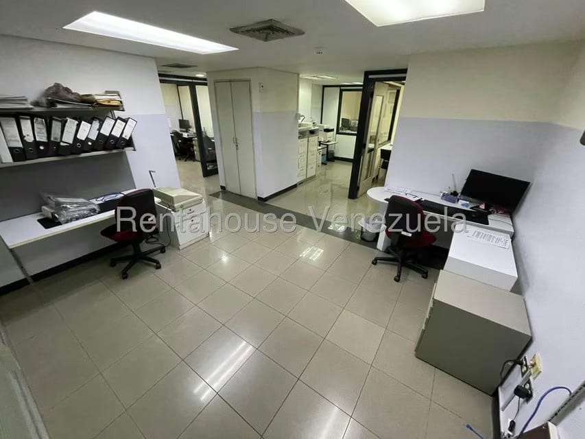 Comercial (Oficina) en Alquiler en Parroquia Catedral, Distrito Metropolitano - 6