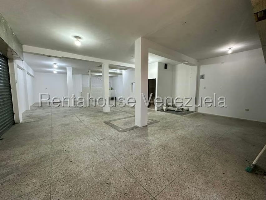 Comercial (Local Comercial) en Alquiler en Catia, Distrito Metropolitano - 4