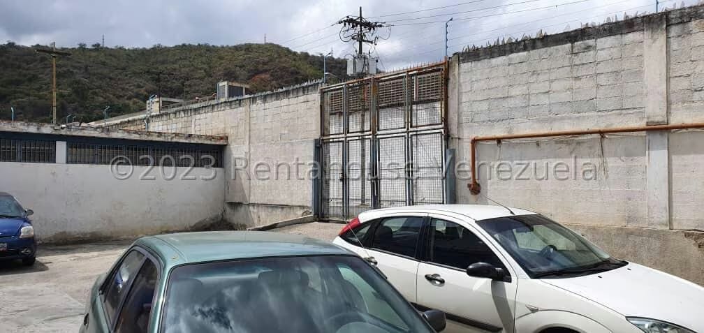 Comercial (Galpon - Deposito) en Venta en La Yaguara, Distrito Metropolitano - 2