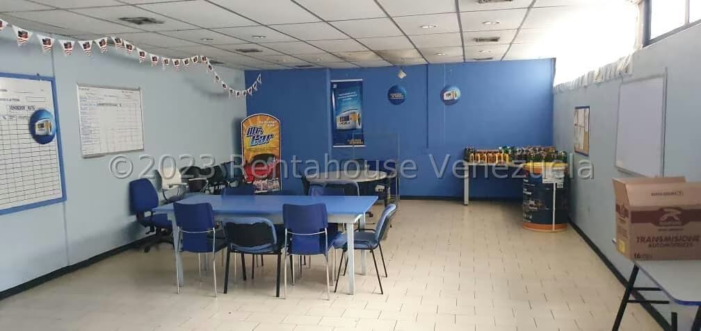 Comercial (Galpon - Deposito) en Venta en La Yaguara, Distrito Metropolitano - 3
