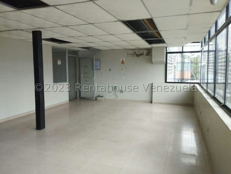 Comercial (Galpon - Deposito) en Venta en Zona Industrial 2, Lara - 11