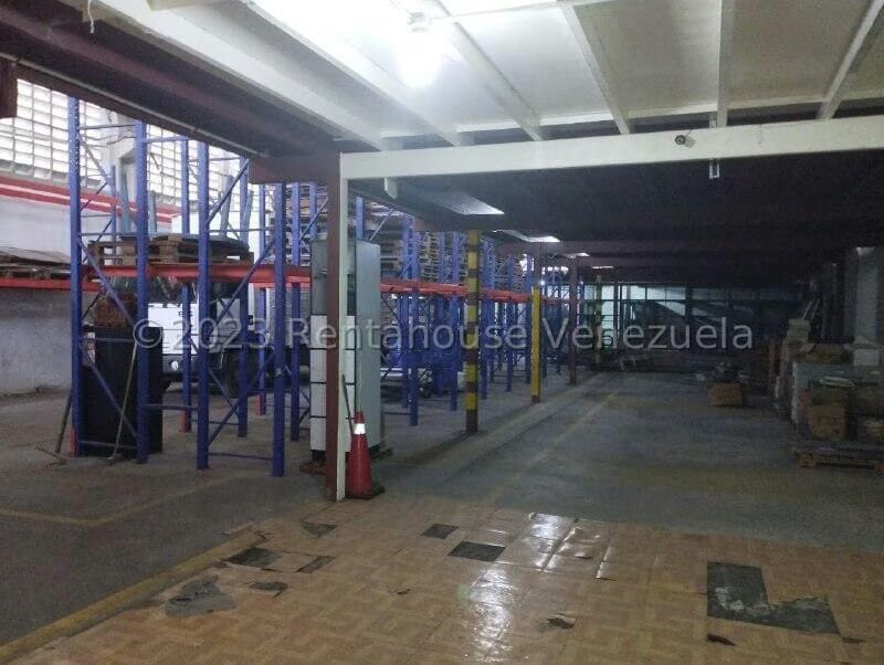 Comercial (Galpon - Deposito) en Venta en Zona Industrial 2, Lara - 16