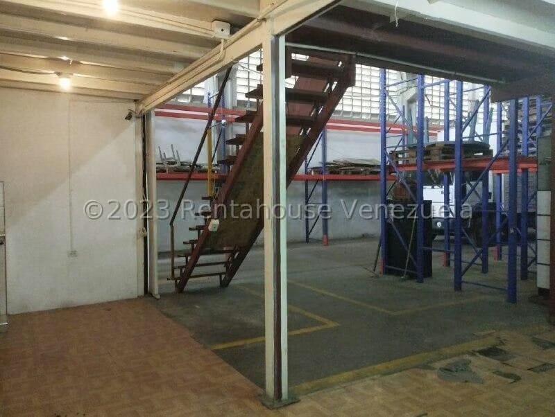 Comercial (Galpon - Deposito) en Venta en Zona Industrial 2, Lara - 17