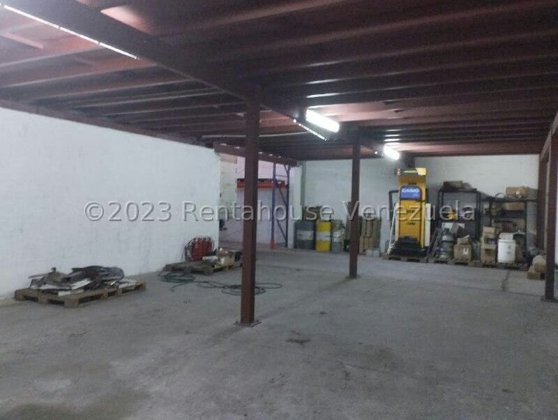 Comercial (Galpon - Deposito) en Venta en Zona Industrial 2, Lara - 23