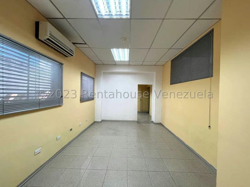 Comercial (Local Comercial) en Venta en Zona Oeste, Lara - 15