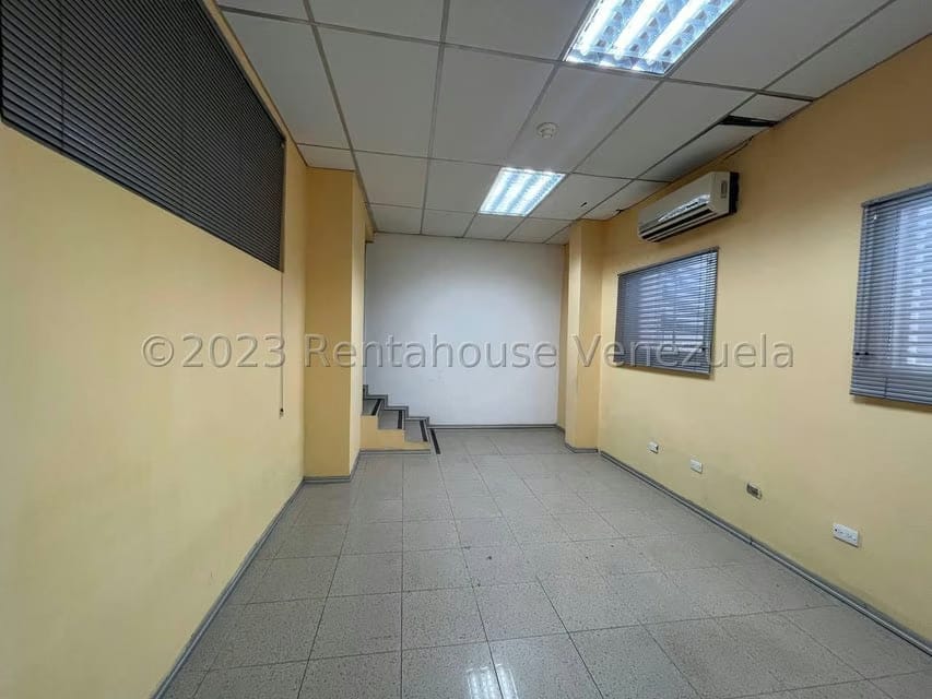 Comercial (Local Comercial) en Venta en Zona Oeste, Lara - 16