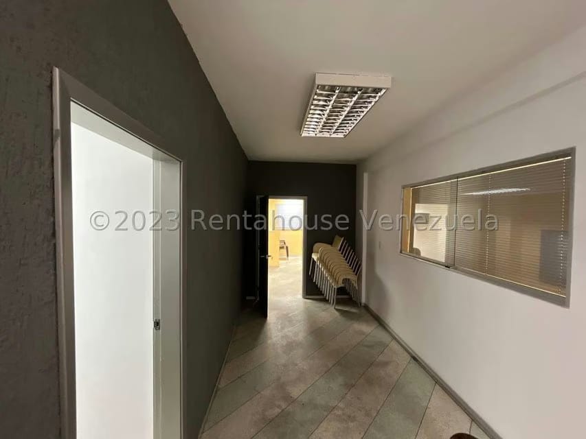 Comercial (Local Comercial) en Venta en Zona Oeste, Lara - 26