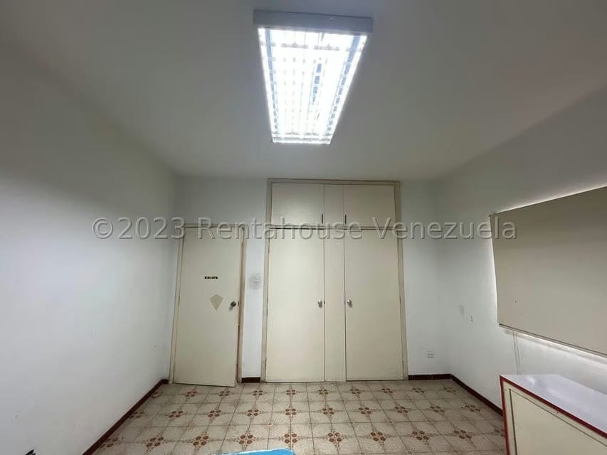Comercial (Local Comercial) en Venta en Zona Oeste, Lara - 30