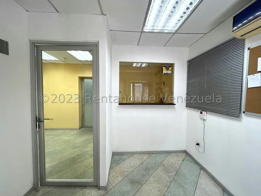 Comercial (Local Comercial) en Venta en Zona Oeste, Lara - 4