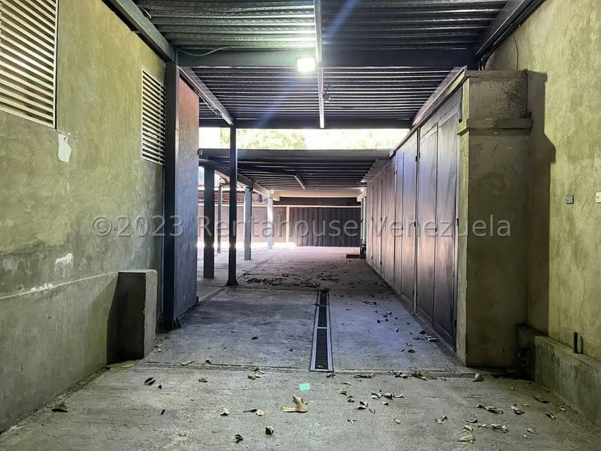 Comercial (Local Comercial) en Venta en Zona Oeste, Lara - 44