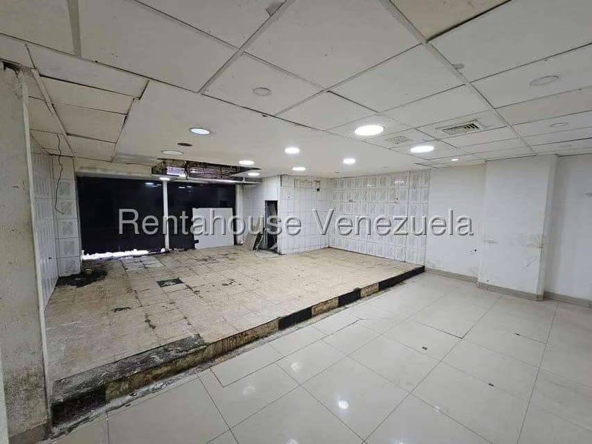 Comercial (Local Comercial) en Alquiler en Prados del Este, Distrito Metropolitano - 14