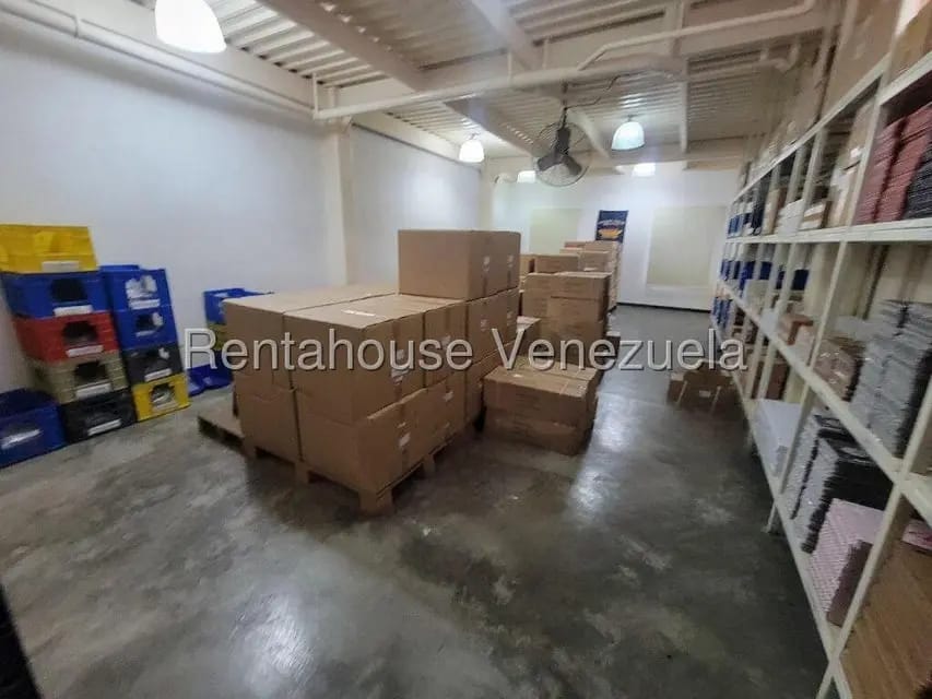Comercial (Edificio) en Venta en Puente Hierro, Distrito Metropolitano - 19