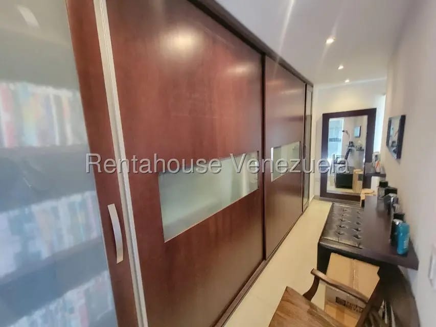 Comercial (Edificio) en Venta en Puente Hierro, Distrito Metropolitano - 33