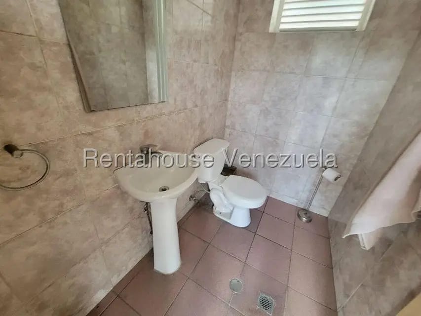 Comercial (Edificio) en Venta en Puente Hierro, Distrito Metropolitano - 43